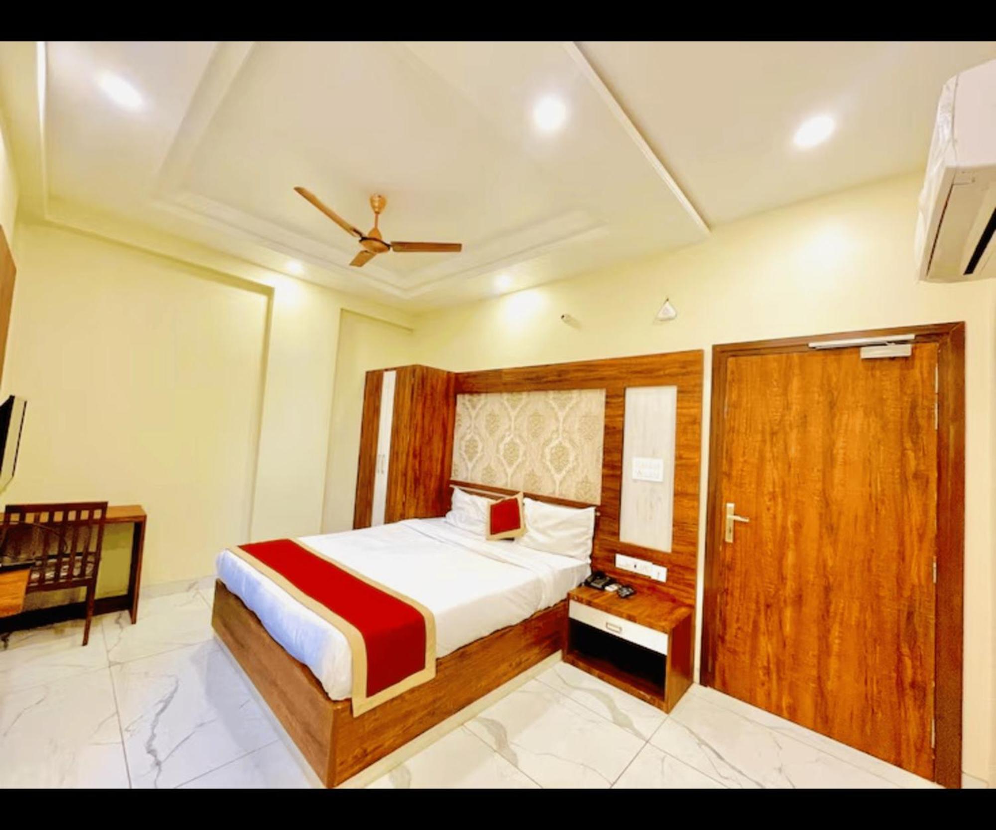 Hotel Hari Inn Jaipur Bagian luar foto
