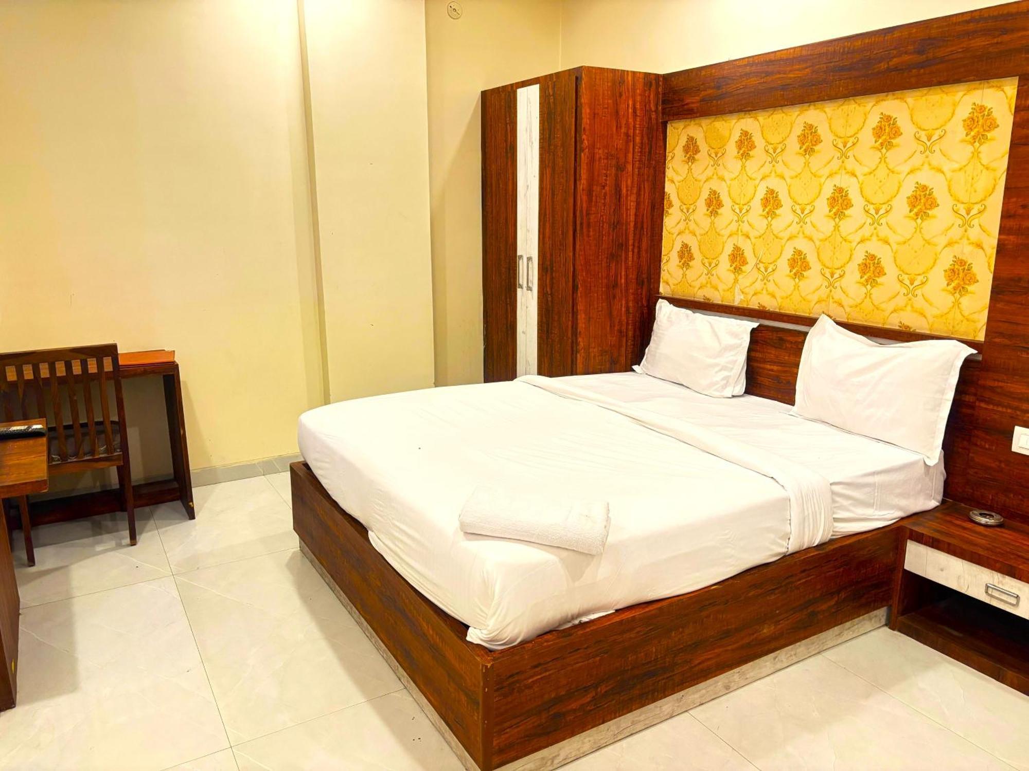 Hotel Hari Inn Jaipur Bagian luar foto