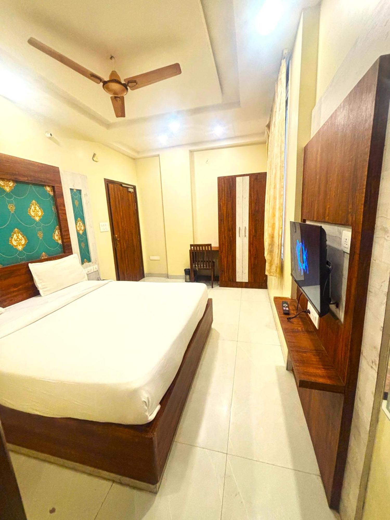 Hotel Hari Inn Jaipur Bagian luar foto