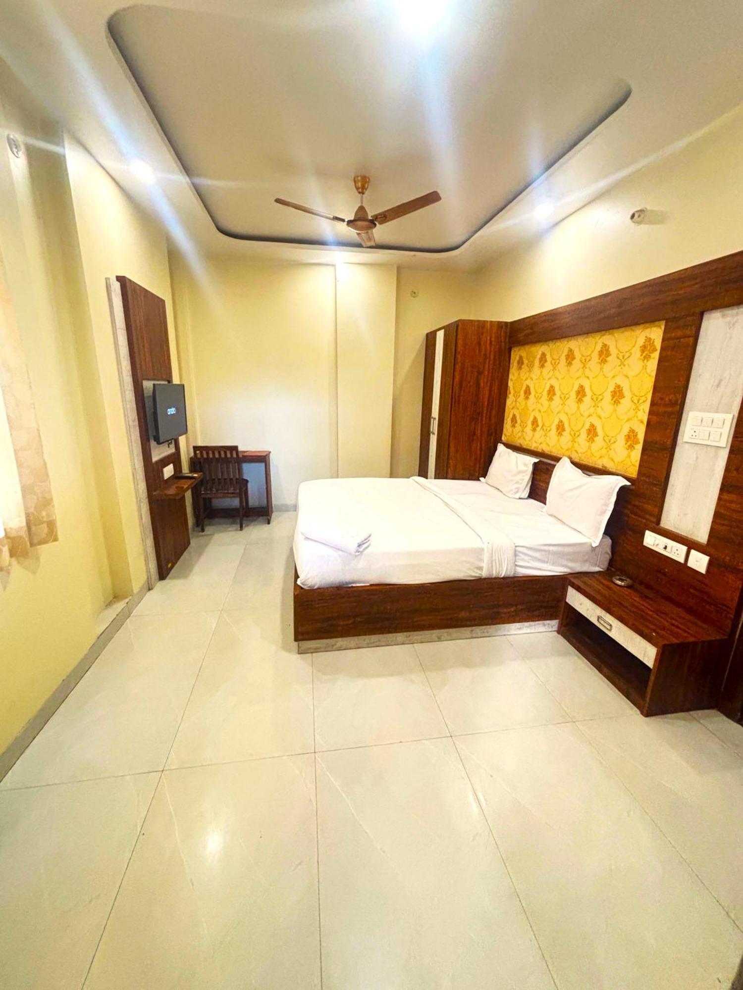 Hotel Hari Inn Jaipur Bagian luar foto