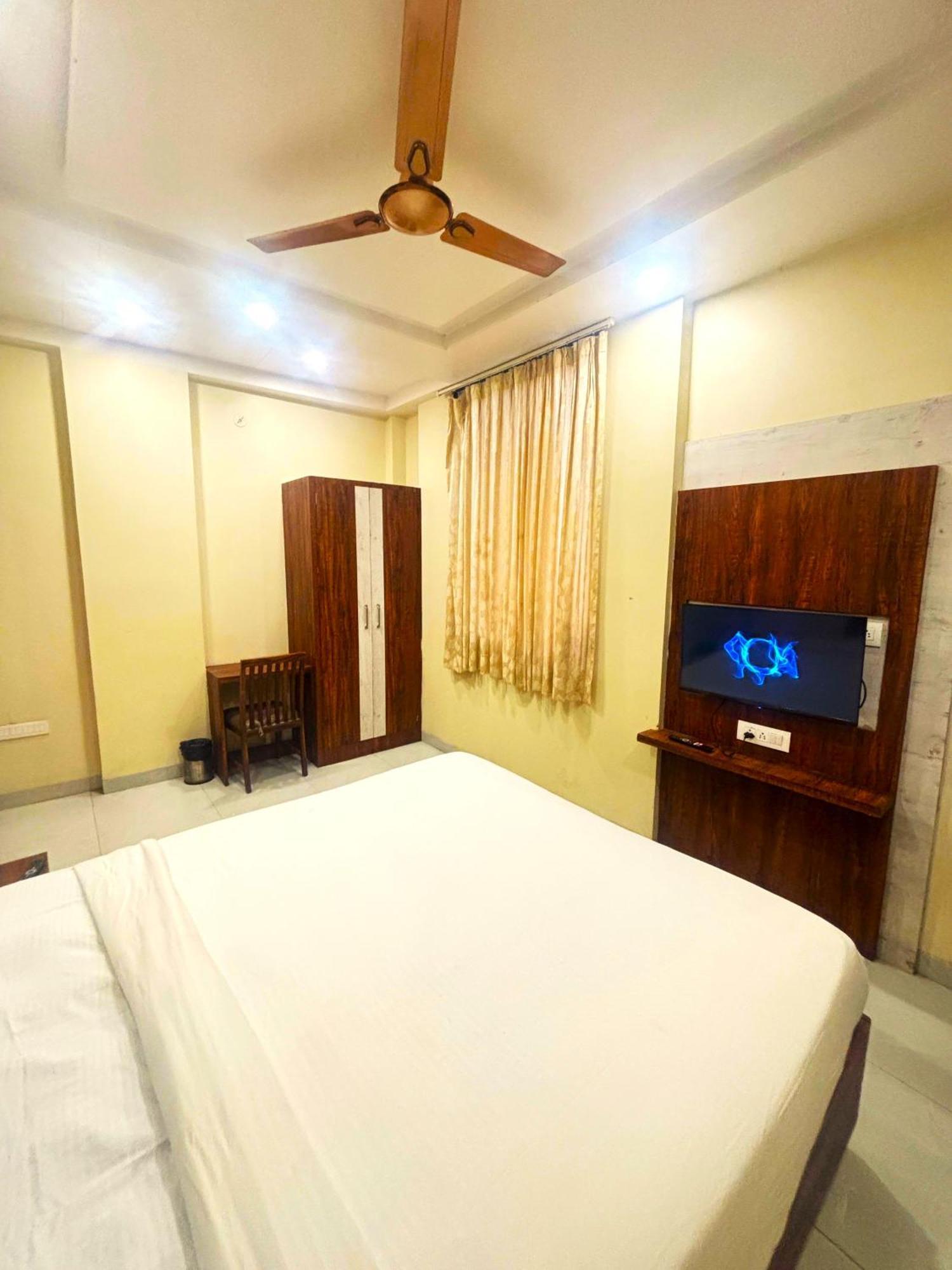 Hotel Hari Inn Jaipur Bagian luar foto